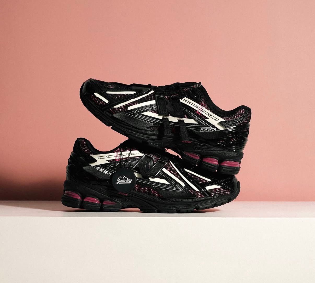 New Balance 1906A - Dragon Berry