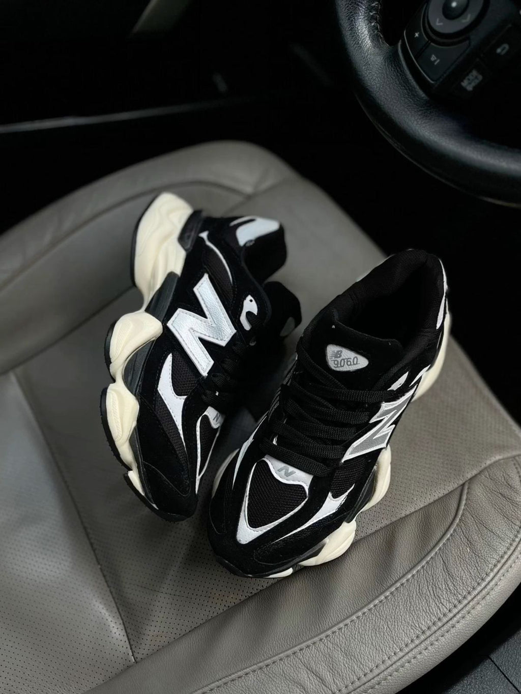 New Balance 9060 - Black & White Oreo